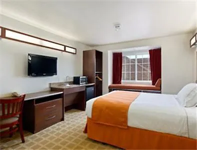 Microtel & 2* Cheyenne