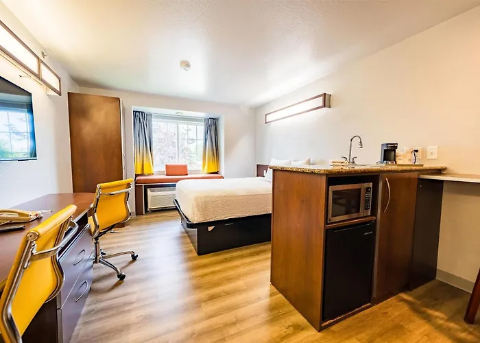 Hotel Microtel & Cheyenne