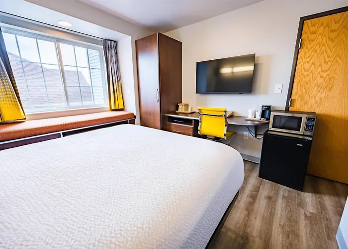 Microtel & 2*