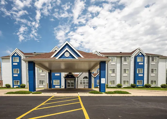 Microtel & Hotel 2*