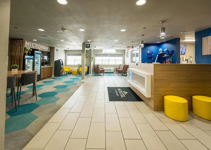 Microtel & Hotel 2*